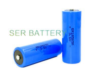Una batteria al litio 3000mAh ER18505M di volt aa di dimensione 3,6 
